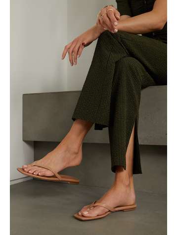 AEYDE Tongs en cuir Renee