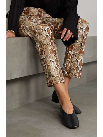 AEYDE Delia Pumps aus Leder
