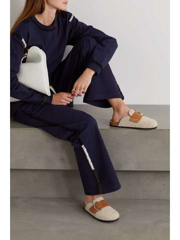JW ANDERSON Slippers aus Filz mit Lederbesatz und Schnalle