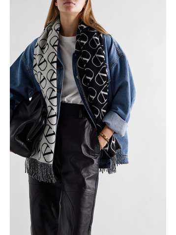 VALENTINO Valentino Garavani fringed cashmere-jacquard scarf