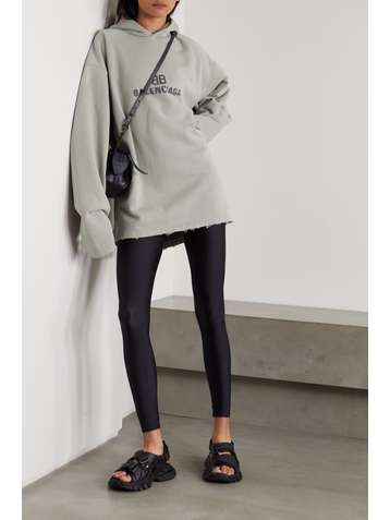 BALENCIAGA Hoodie aus Baumwoll-Jersey mit Print in Distressed-Optik
