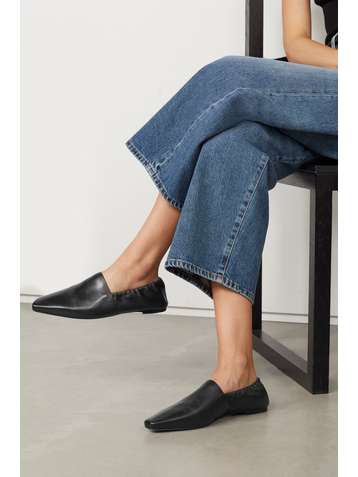 NEOUS Alba flache Schuhe aus Leder