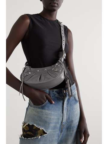 BALENCIAGA Cagole XS Schultertasche aus strukturiertem Leder mit Nieten