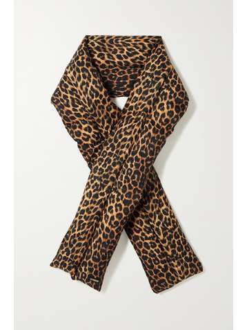 SAINT LAURENT Wattierter Schal aus gestepptem Shell mit Leopardenprint