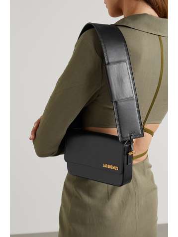 JACQUEMUS Le Carinu Schultertasche aus Leder