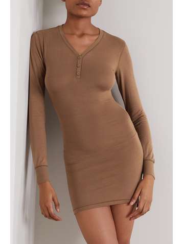 SKIMS Sleep Henley Dress – Jasper – Nachthemd aus Stretch-Jersey