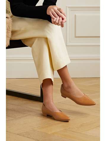 MANOLO BLAHNIK Muziopla leather point-toe flats