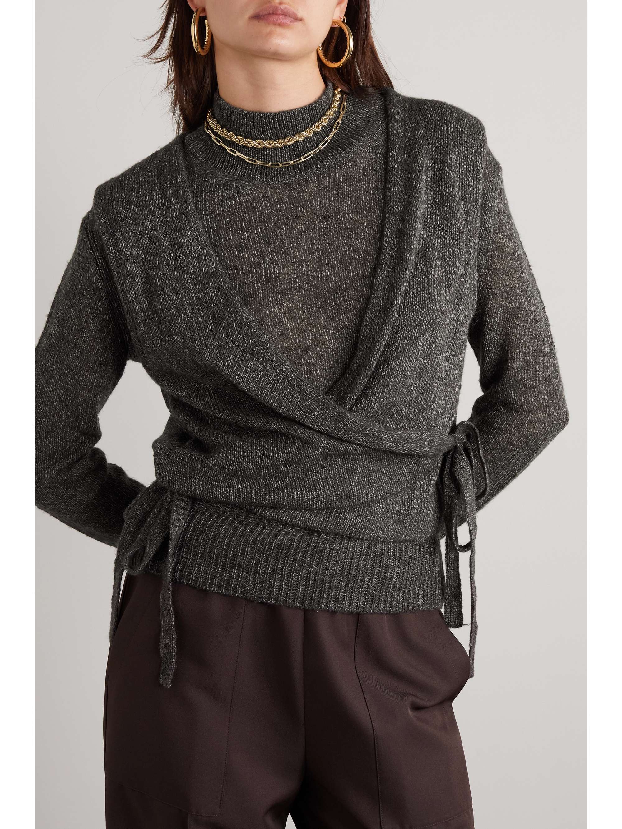 LE 17 SEPTEMBRE Knitted sweater and wrap top