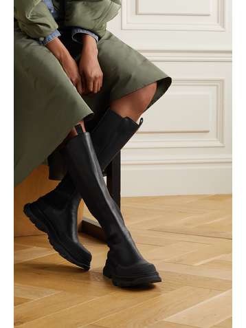 ALEXANDER MCQUEEN Kniehohe Stiefel aus Leder mit überstehender Sohle
