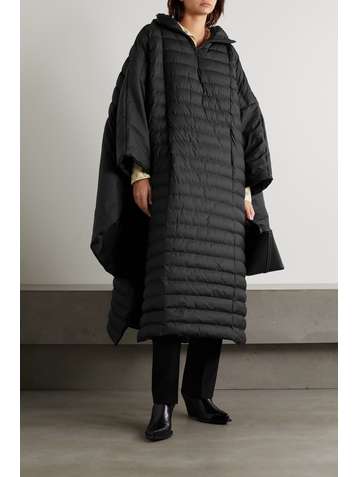 RAINS Show Trekker oversized hooded quilted shell cape