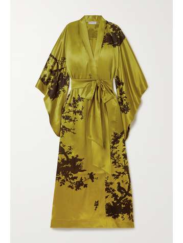 CARINE GILSON Kimono aus bedrucktem Seidensatin mit Bindegürtel