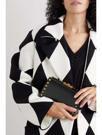 VALENTINO Pochette en cuir texturé Rockstud Valentino Garavani
