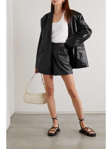 FRANKIE SHOP Short en cuir synthétique à plis Manon