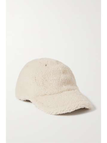 YVES SALOMON Casquette réversible en peau lainée