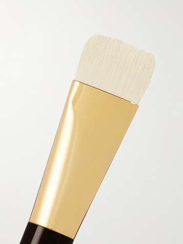 TOM FORD BEAUTY Shade And Illuminate Brush 04