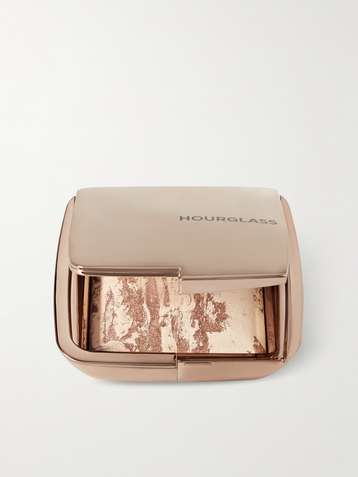 HOURGLASS Ambient Lighting Bronzer - Diffused Bronze Light