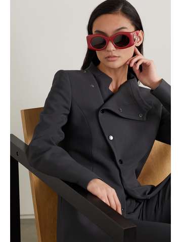 GUCCI EYEWEAR Lunettes de soleil carrées en cuir à surpiqûres et à ornements
