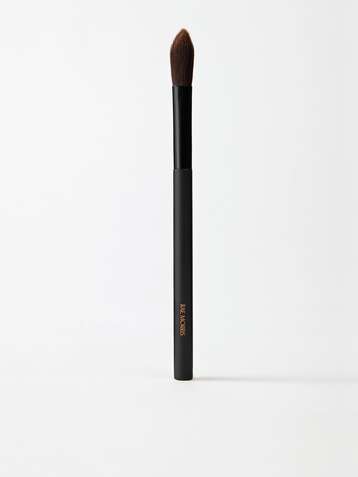 RAE MORRIS Jishaku 7 Vegan Deluxe Point Shader Brush