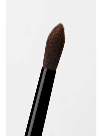 RAE MORRIS Jishaku 7 Vegan Deluxe Point Shader Brush