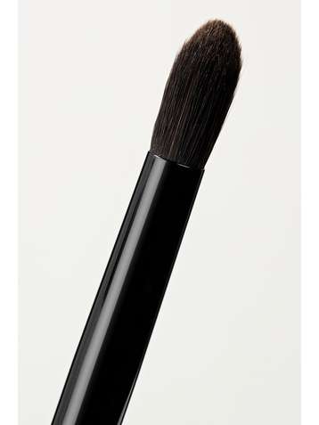 RAE MORRIS Jishaku 7.5 Vegan Deluxe Round Shader Brush