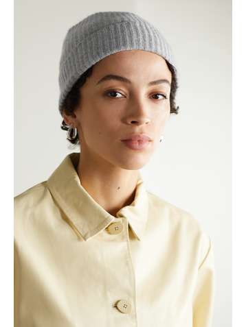 JOHNSTONS OF ELGIN + NET SUSTAIN ribbed cashmere beanie