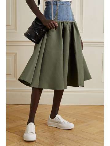 ALEXANDER MCQUEEN Sneakers aus Leder mit überstehender Sohle