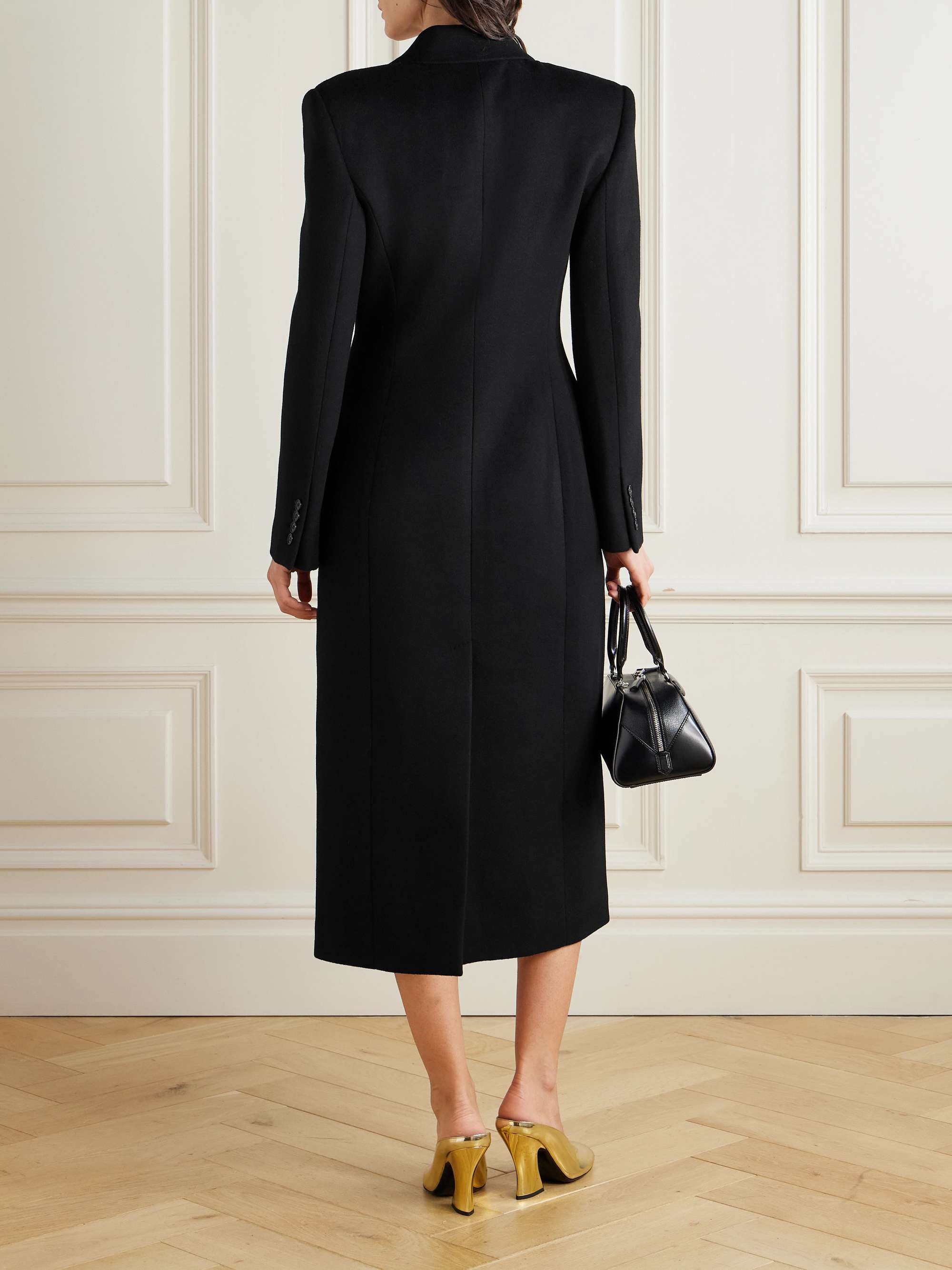 GIVENCHY