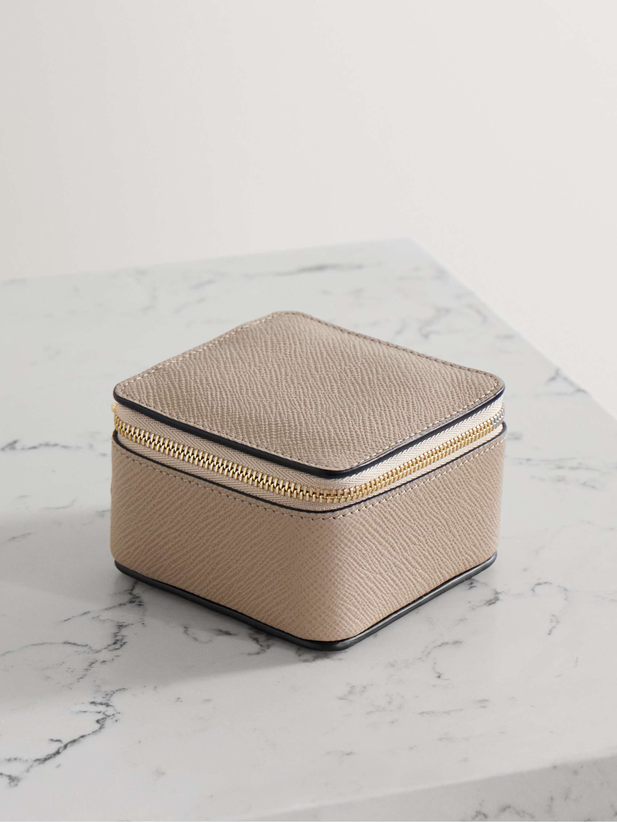 SMYTHSON