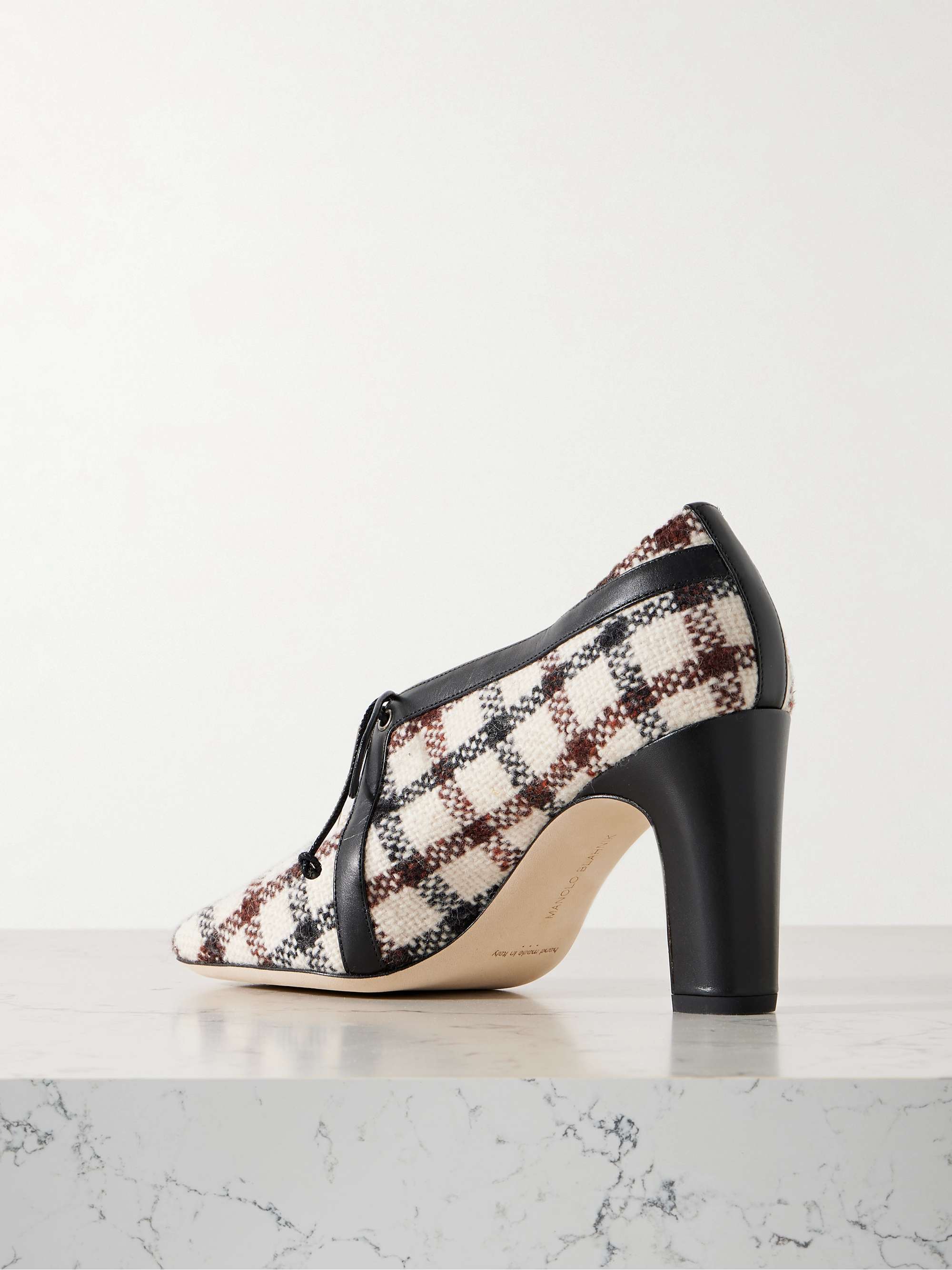 MANOLO BLAHNIK