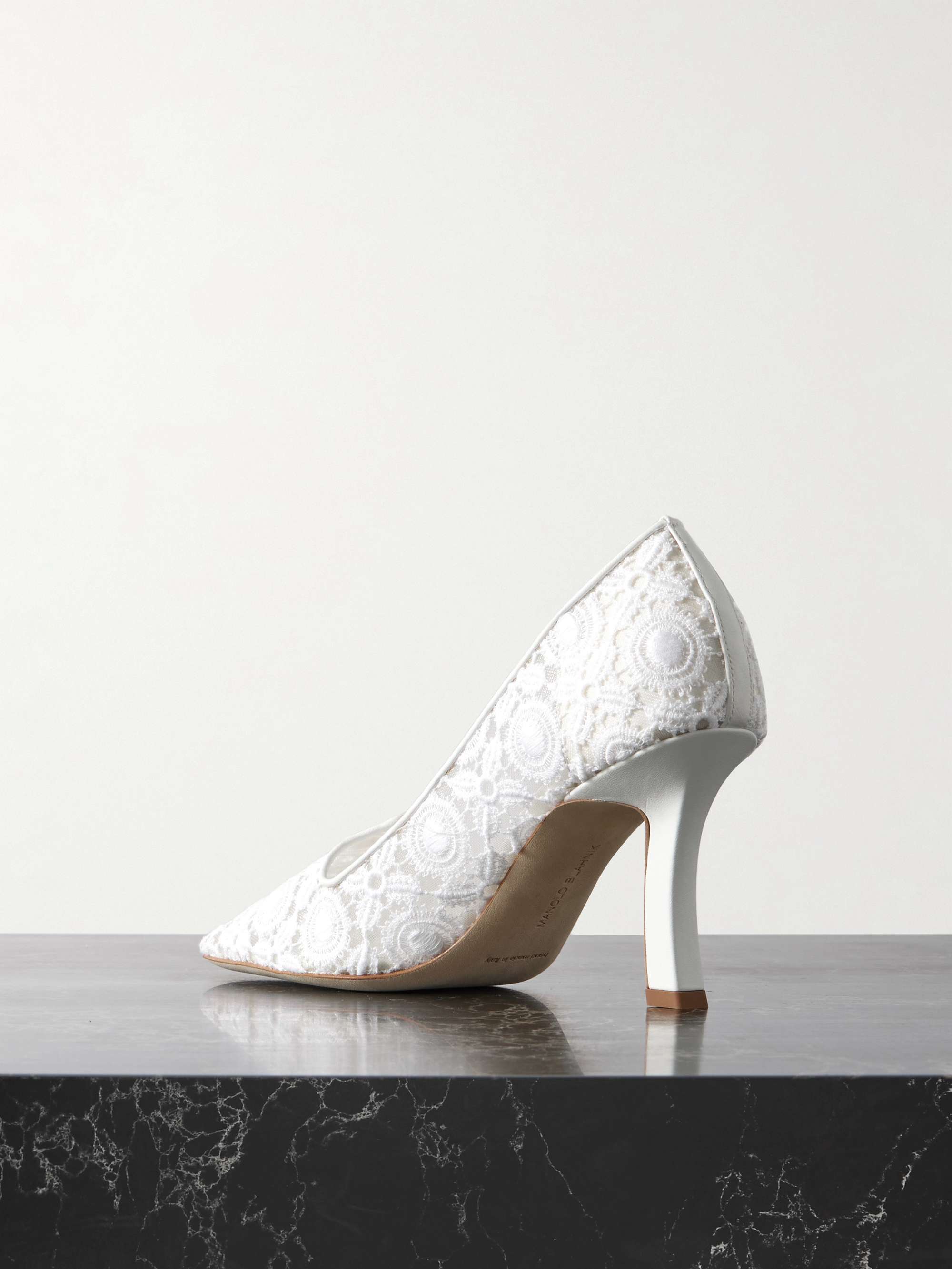 MANOLO BLAHNIK