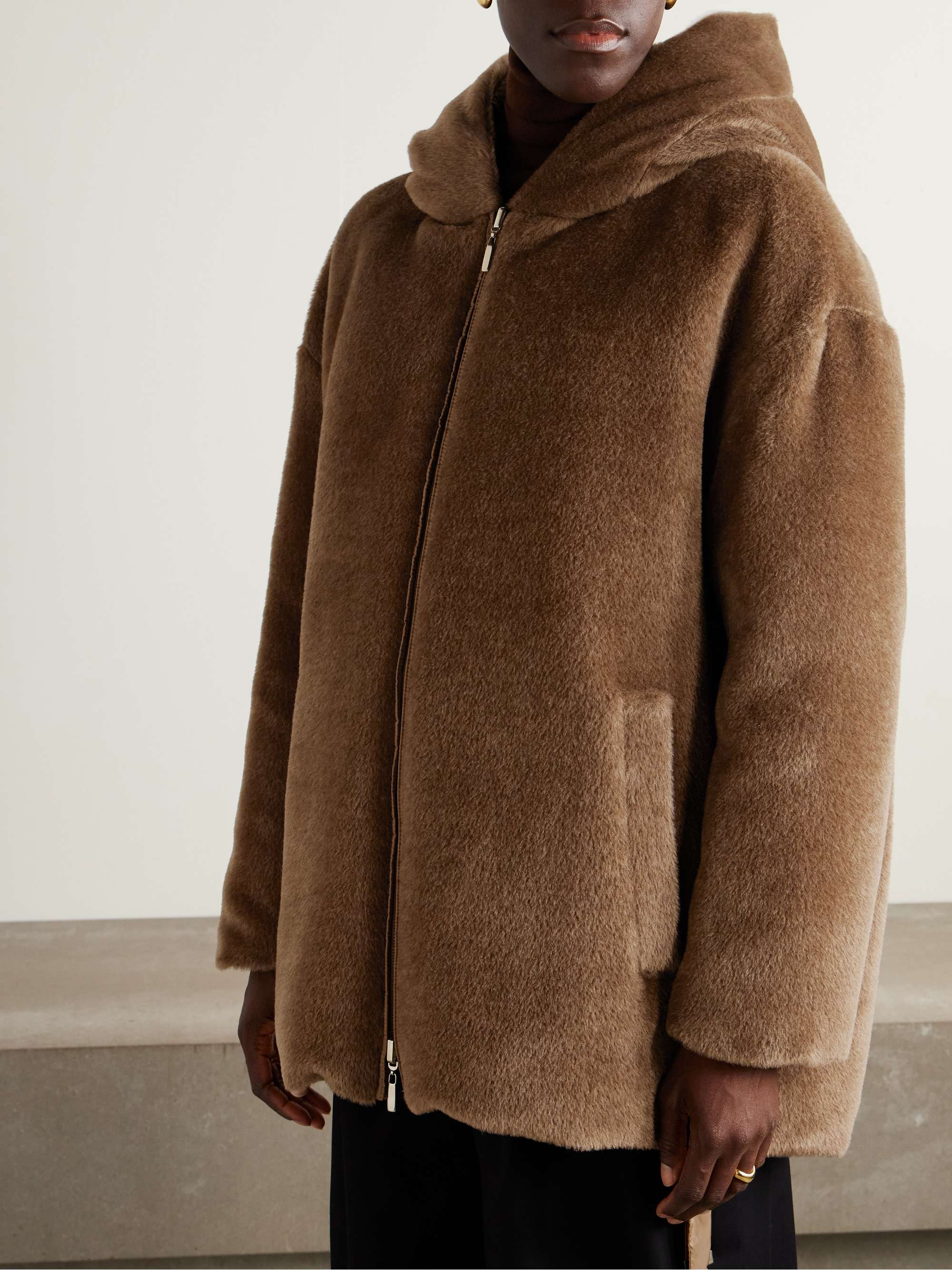 MAX MARA