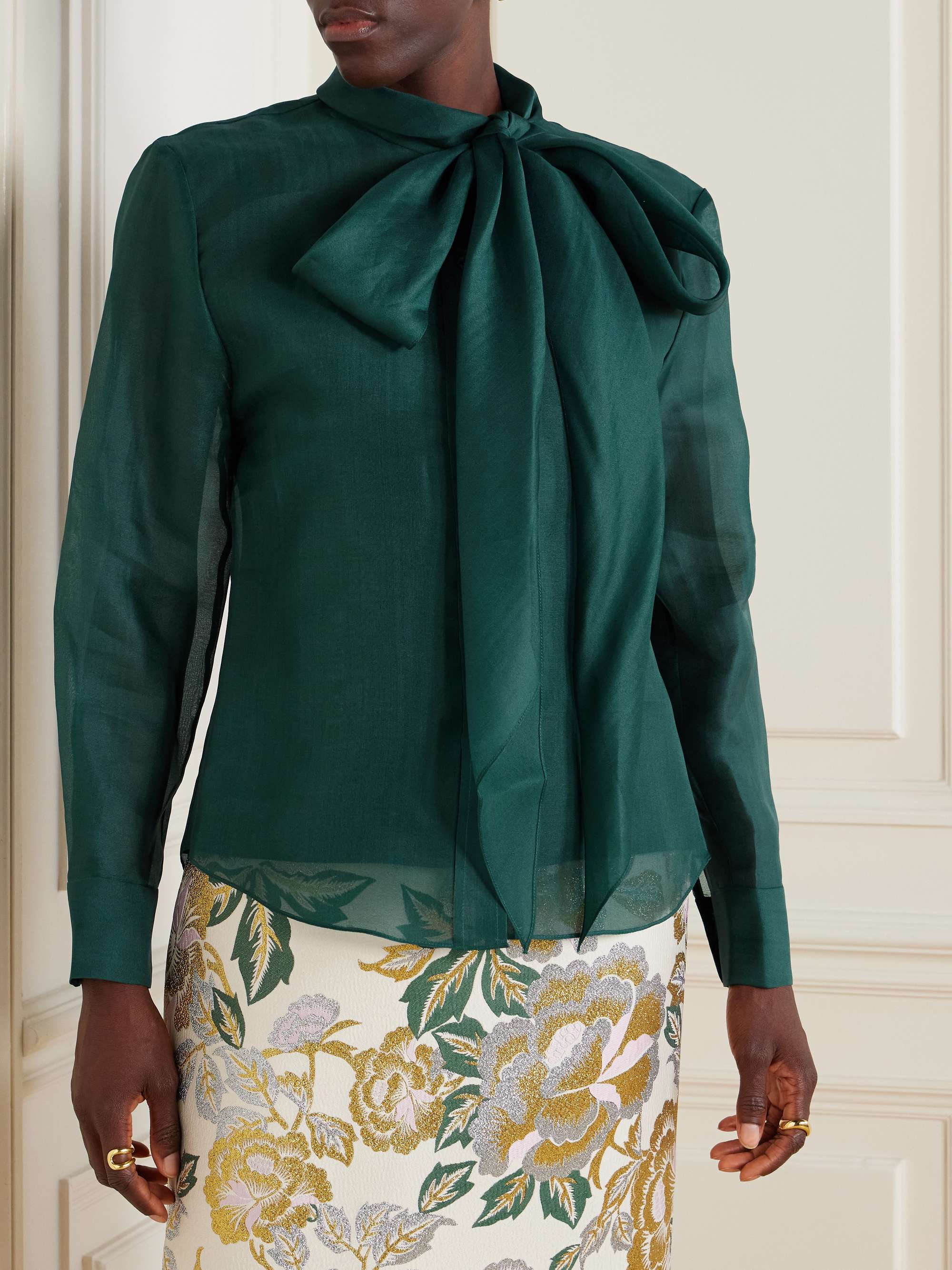 CAROLINA HERRERA