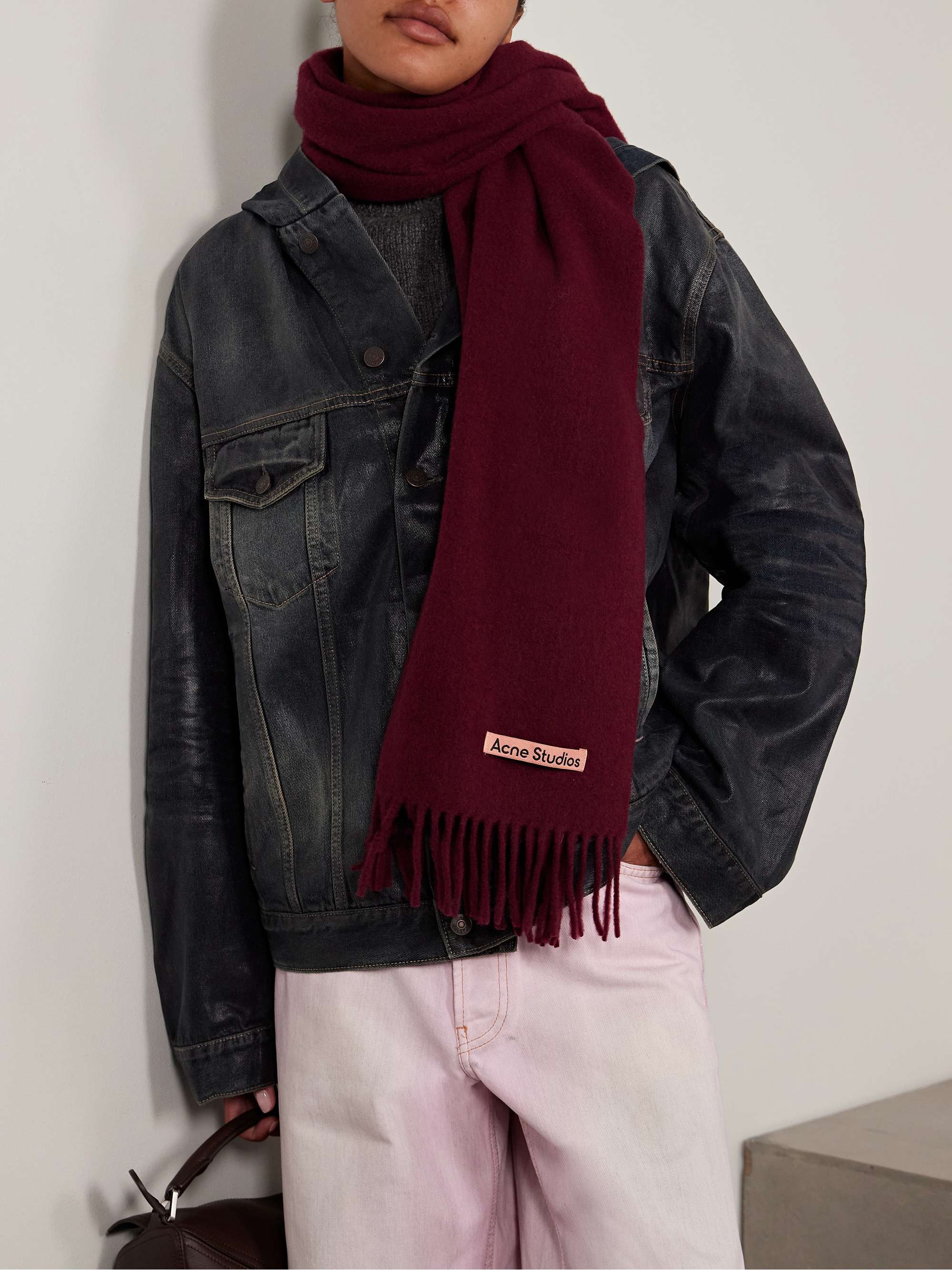 ACNE STUDIOS Canada Narrow Fringed wool scarf