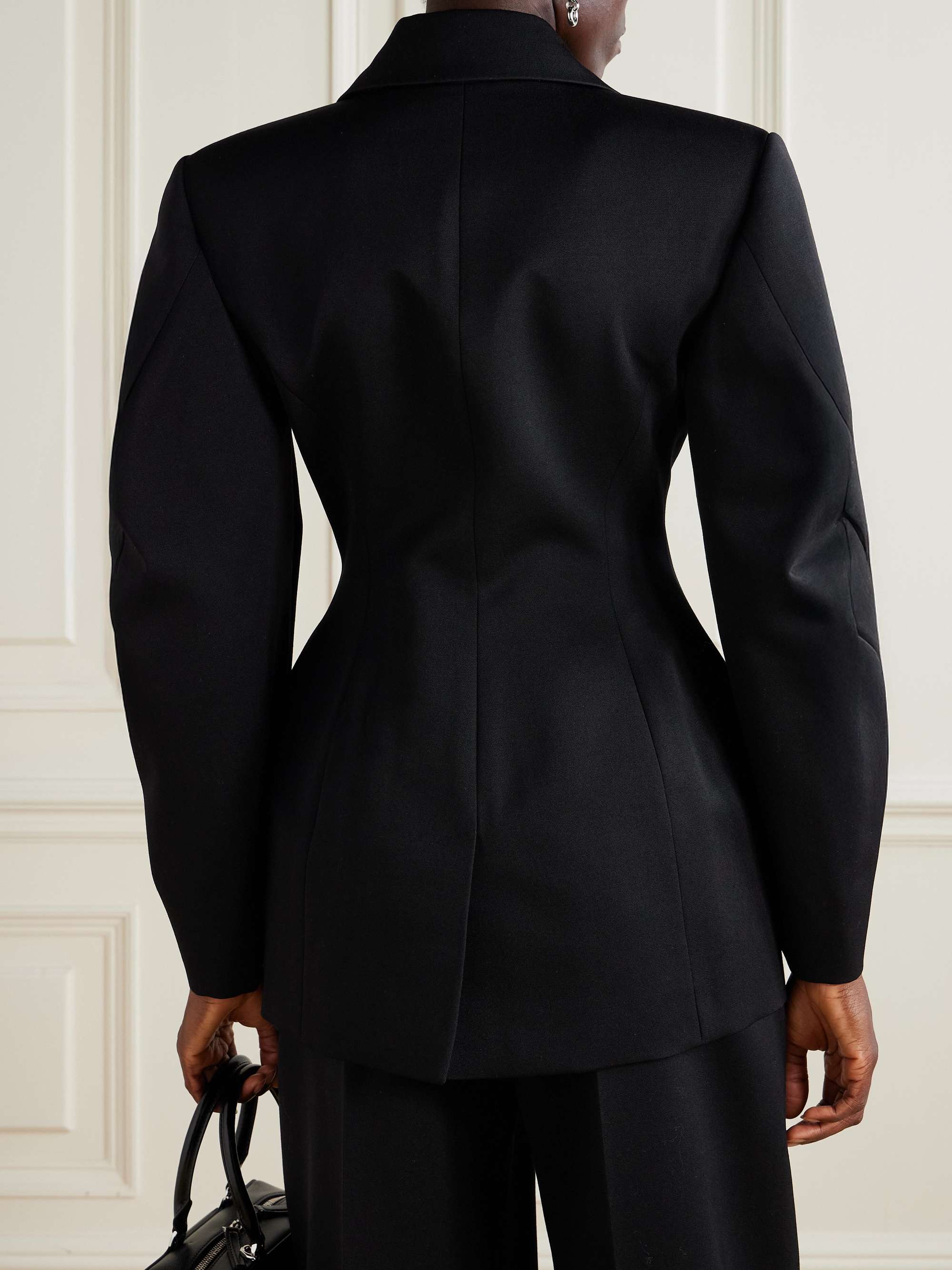 GIVENCHY