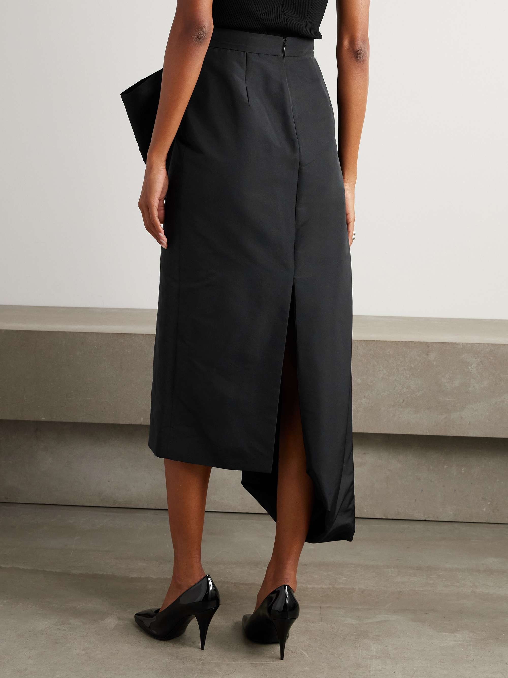 GIVENCHY