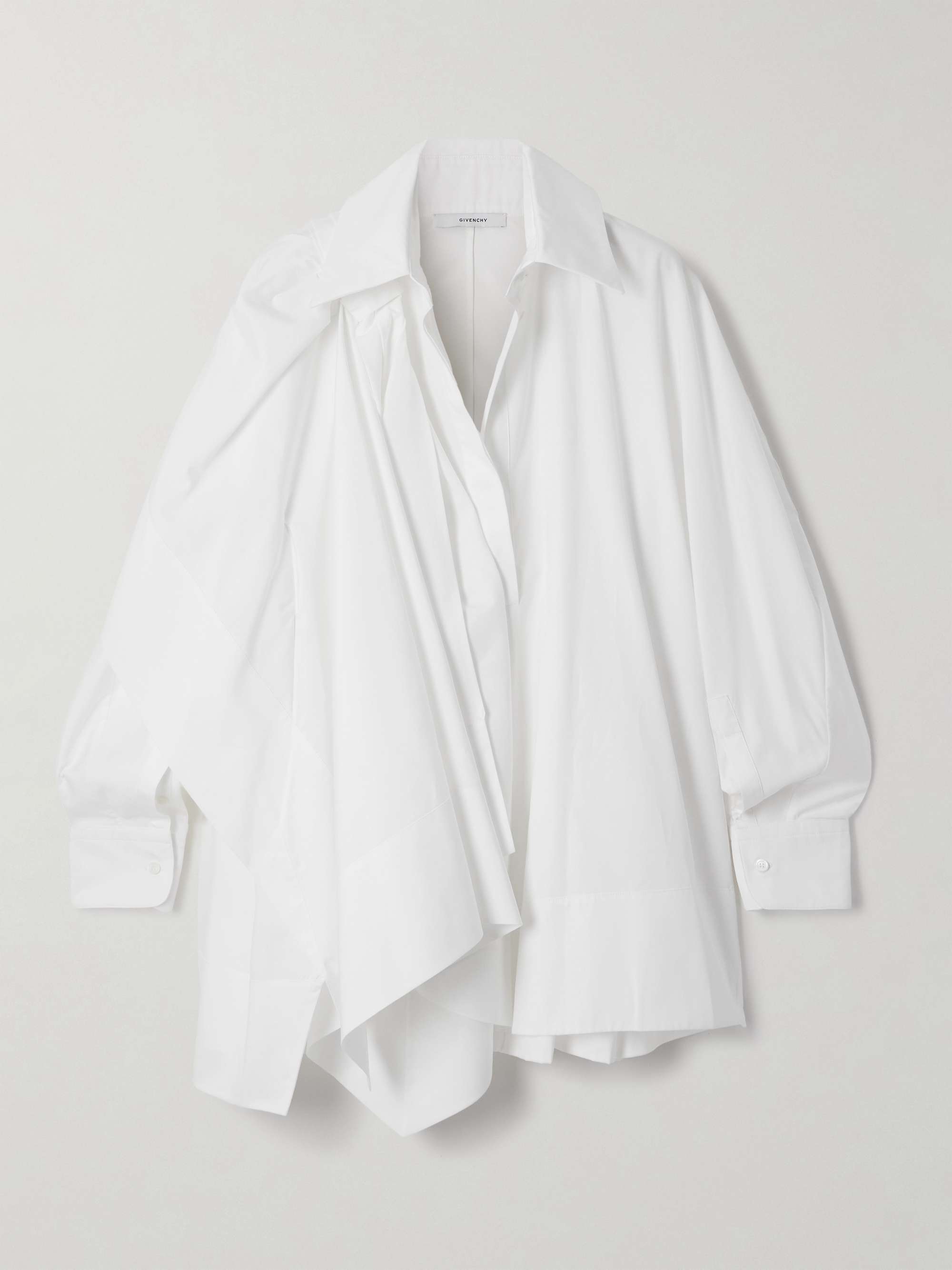 GIVENCHY