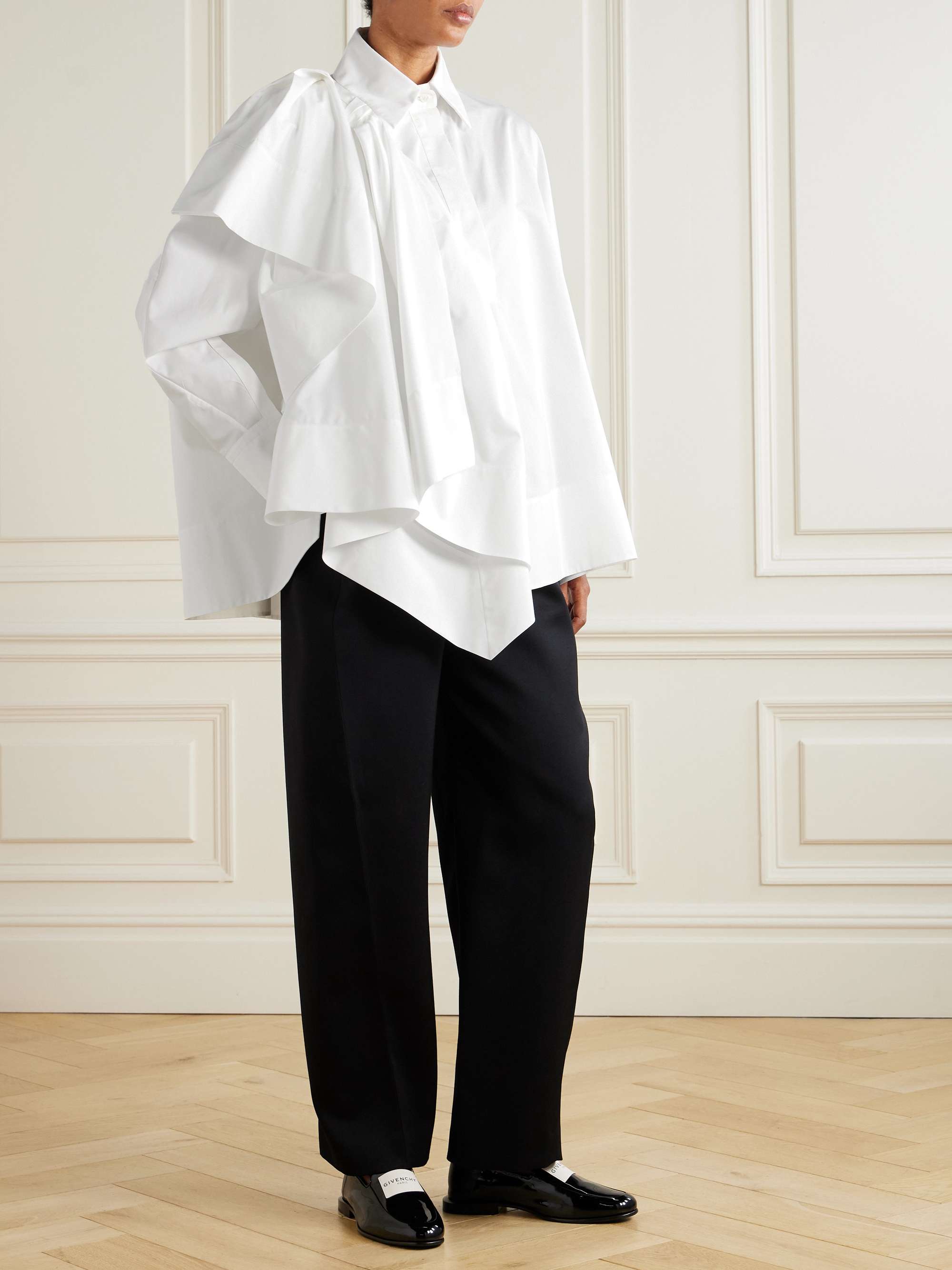 GIVENCHY