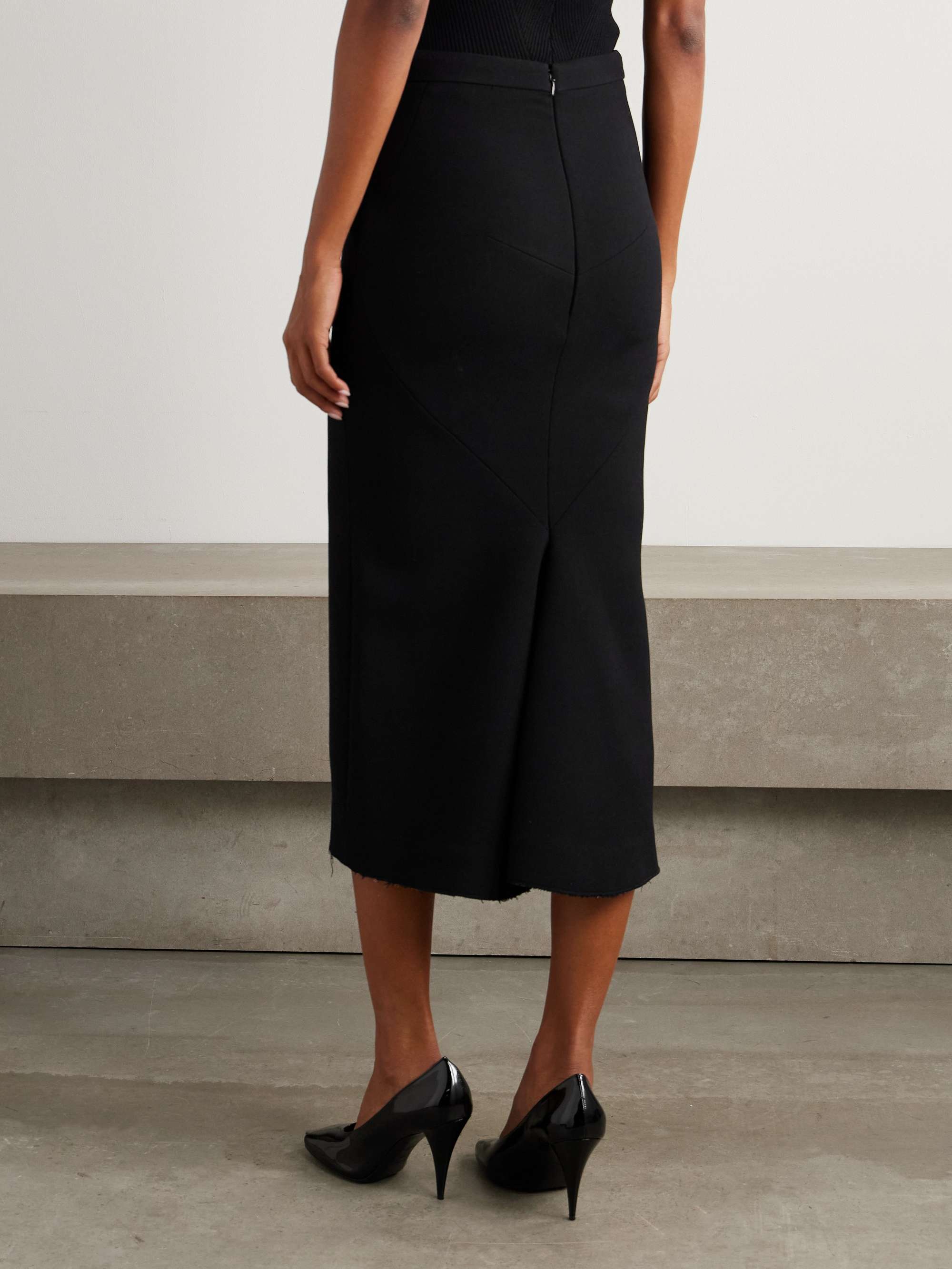 GIVENCHY