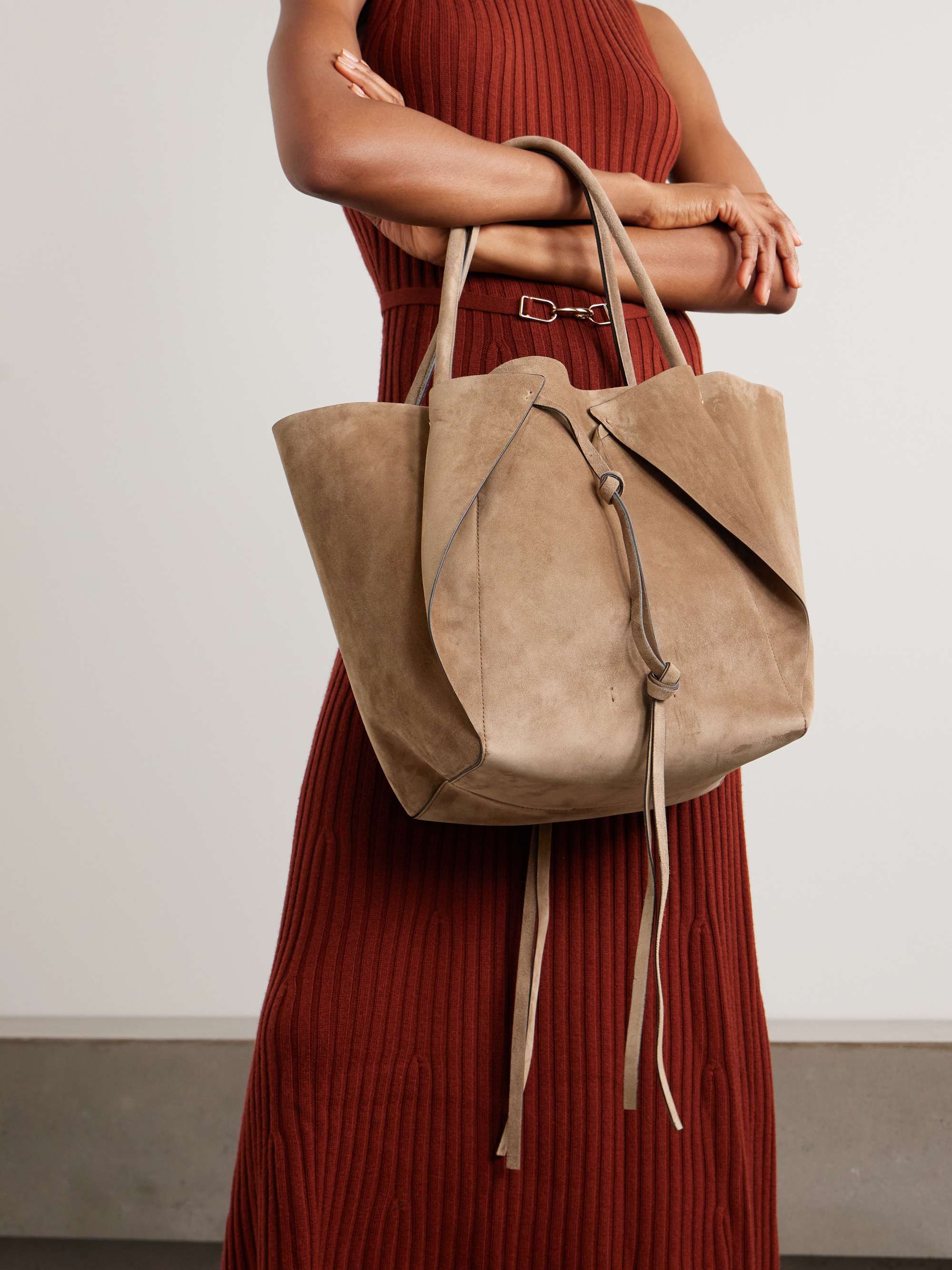 GABRIELA HEARST