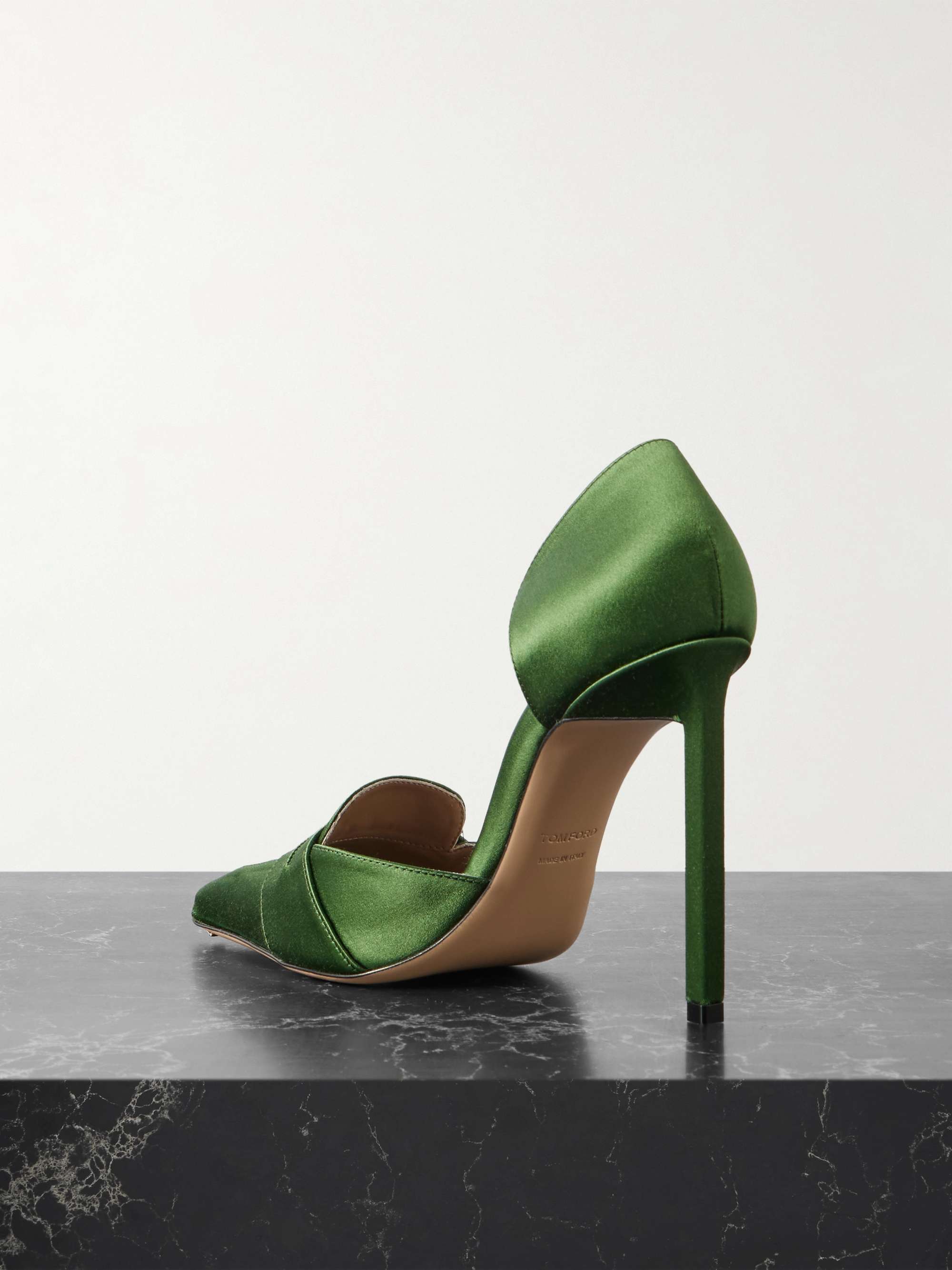 TOM FORD