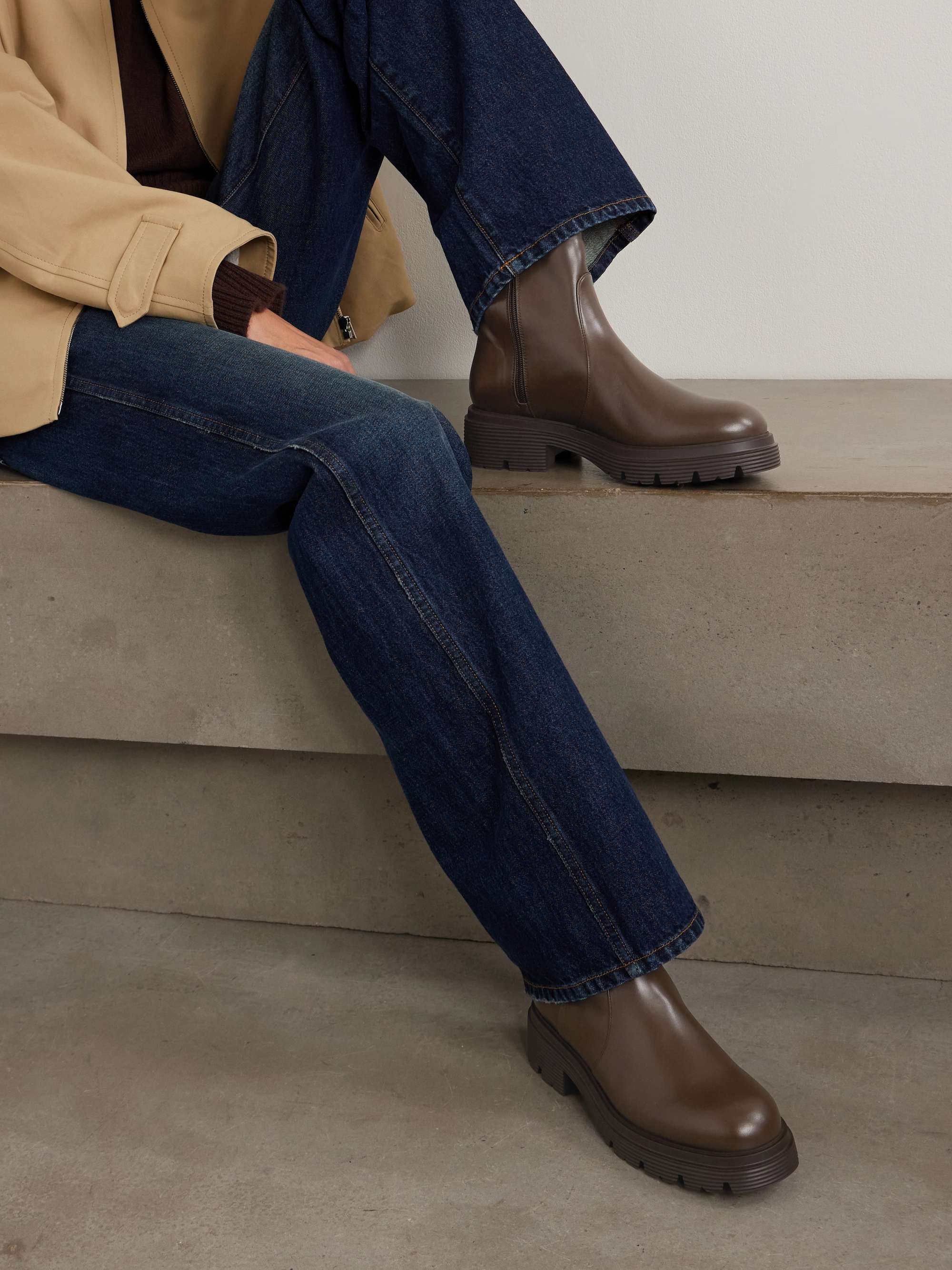 STUART WEITZMAN