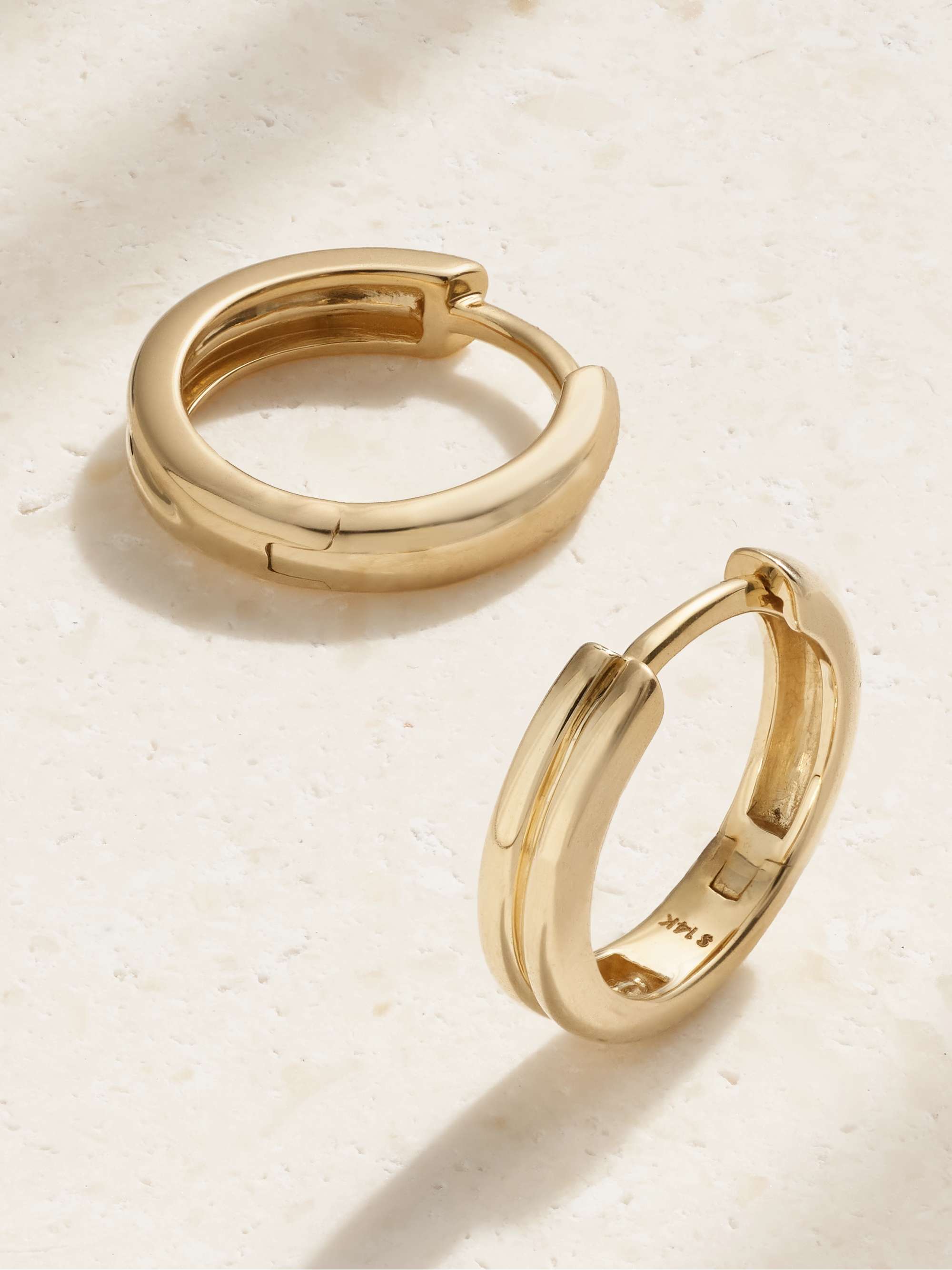STONE AND STRAND