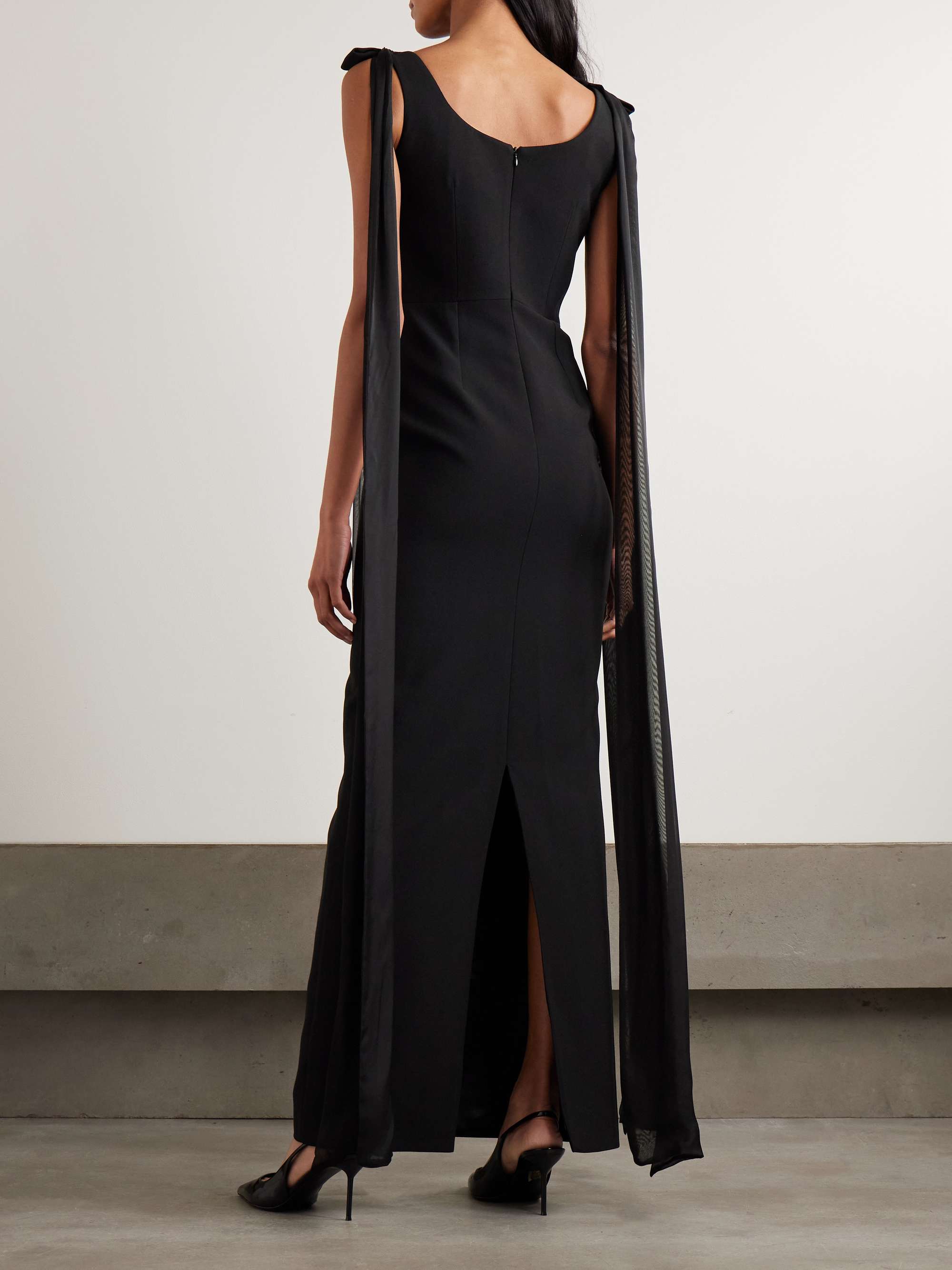 THE NEW ARRIVALS ILKYAZ OZEL
