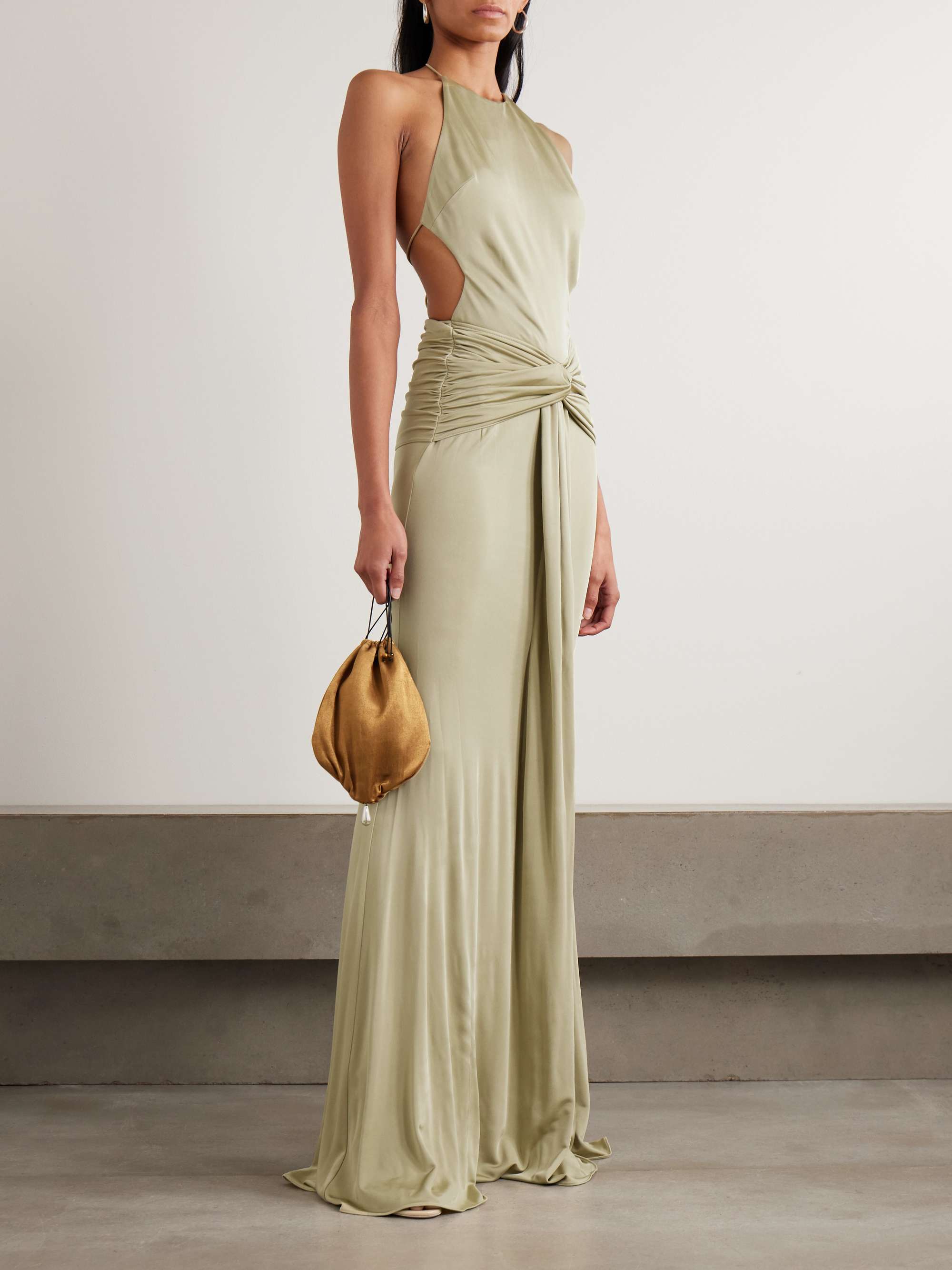 THE NEW ARRIVALS ILKYAZ OZEL