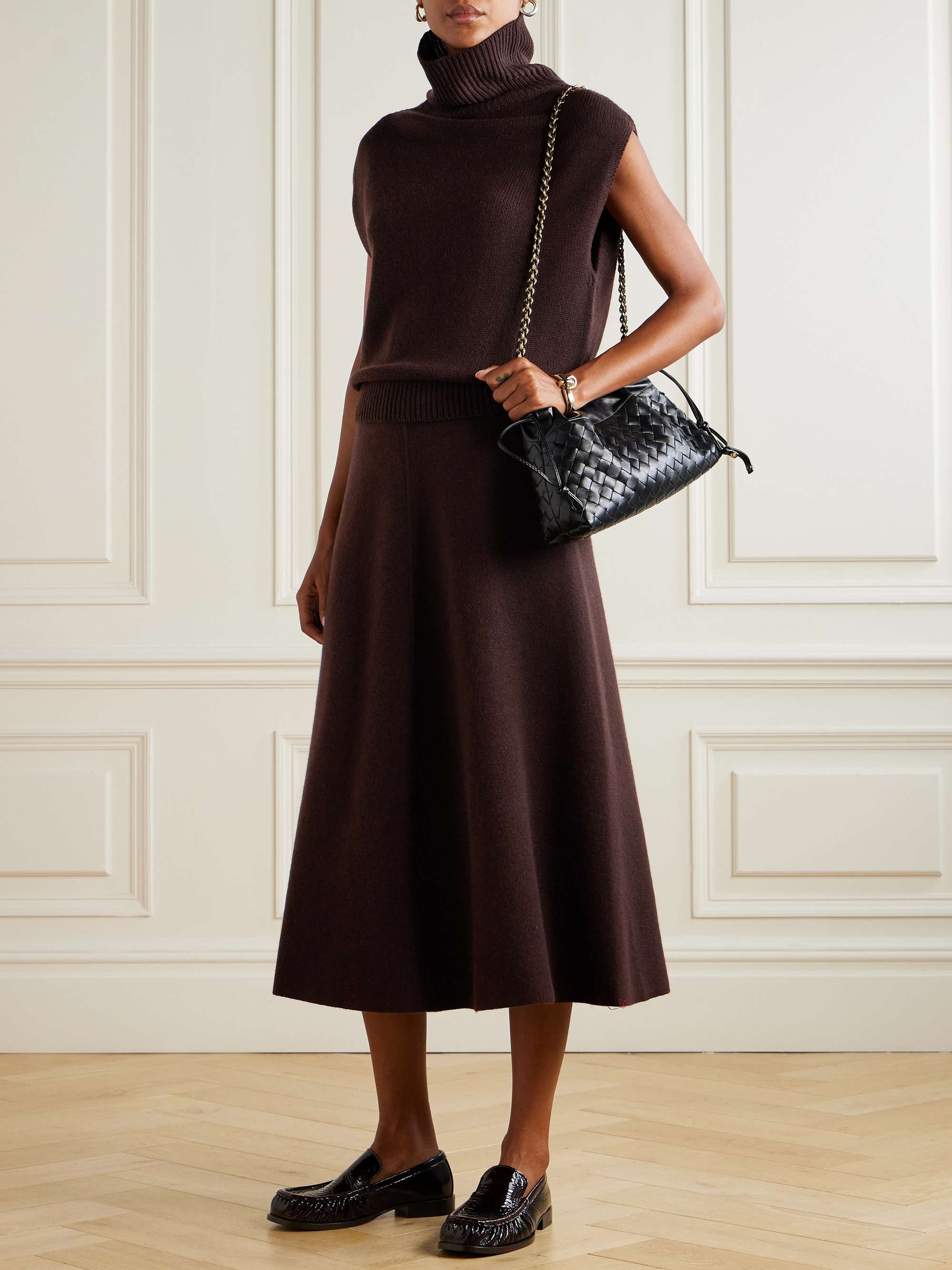 ALLUDE