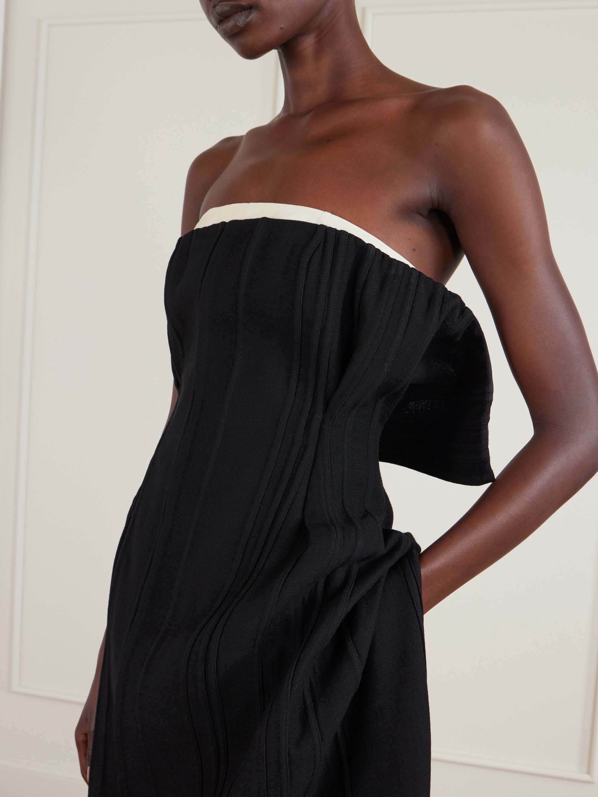 CALVIN KLEIN COLLECTION