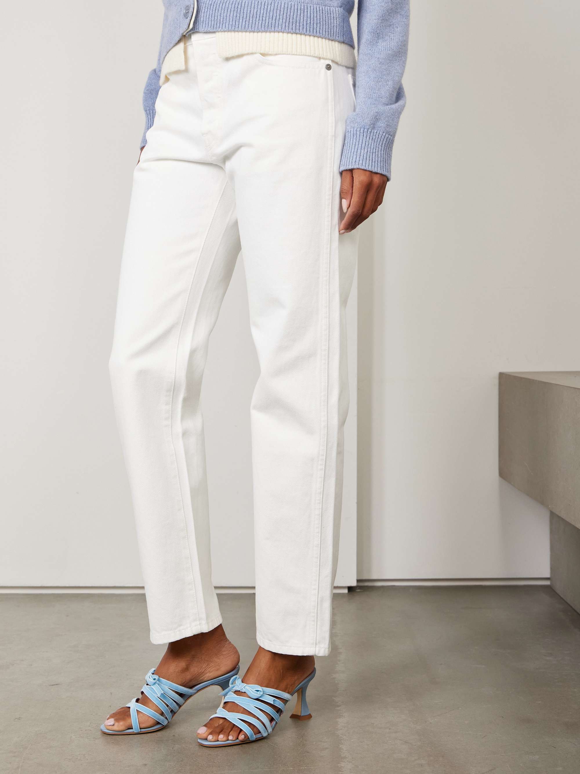 MANOLO BLAHNIK