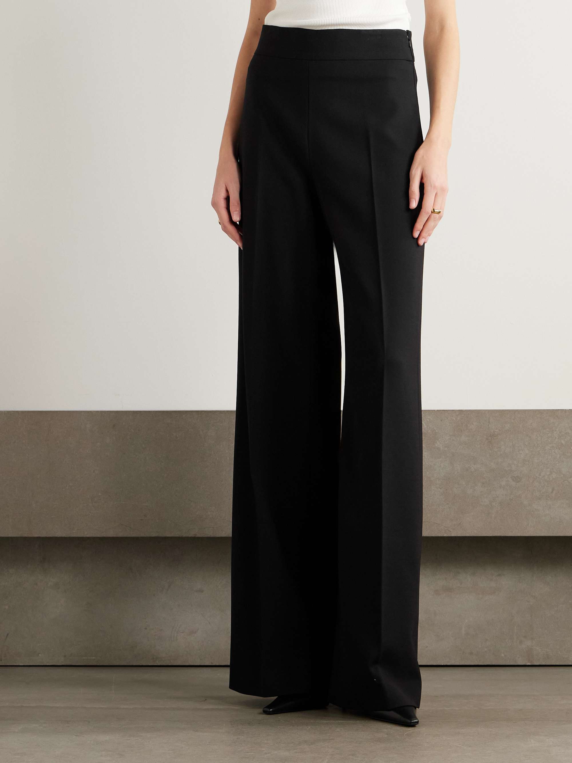 CAROLINA HERRERA