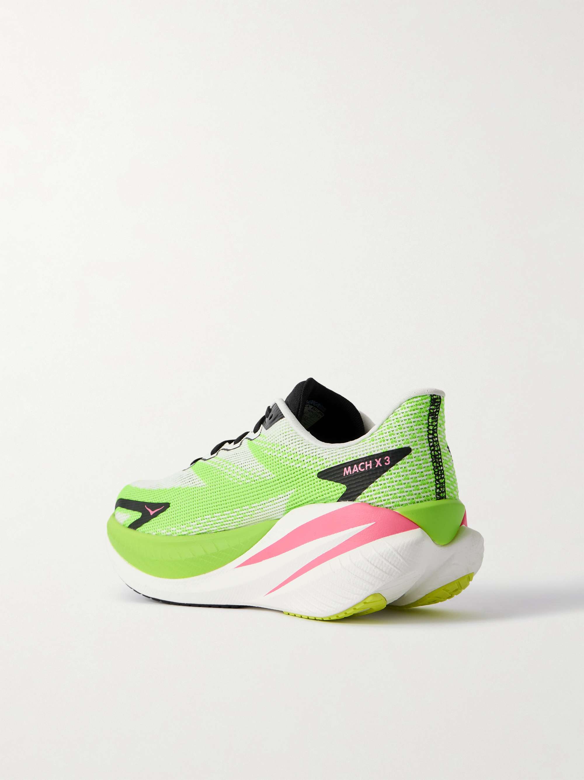 HOKA ONE ONE