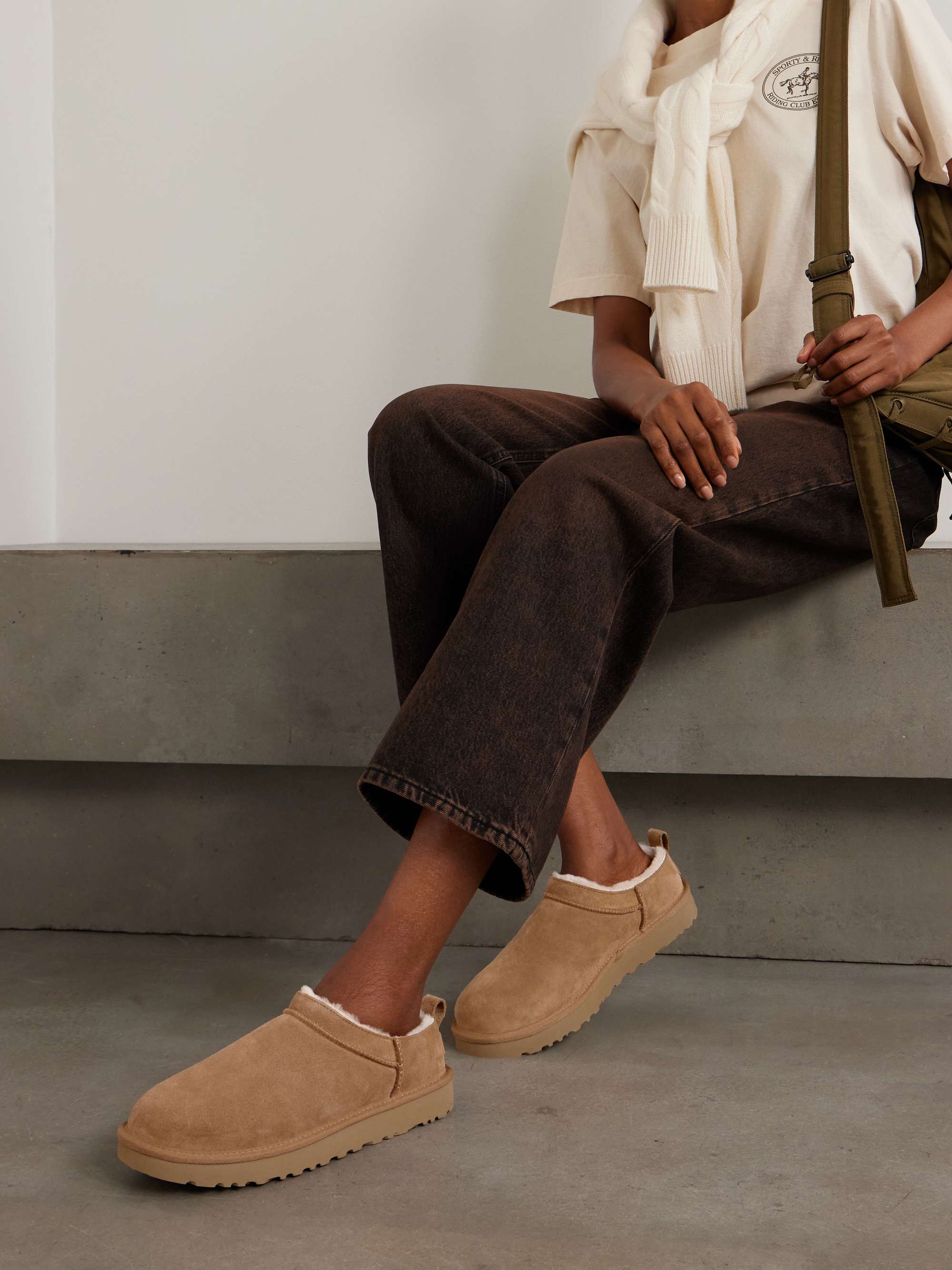 UGG